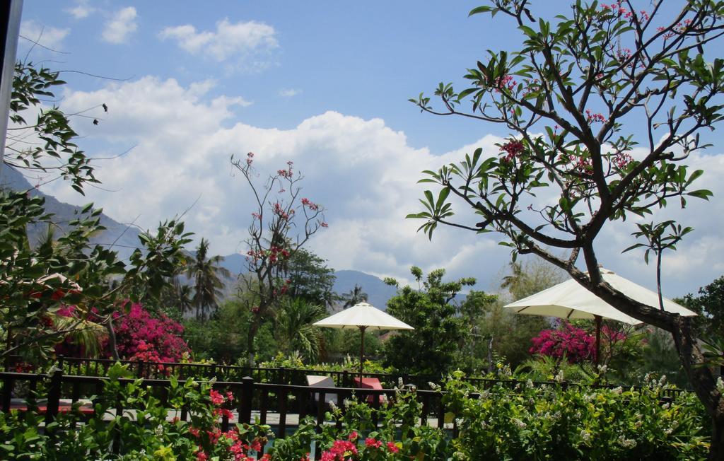 Taman Dewi Sri Villa Et Bungalow Pemuteran Buitenkant foto