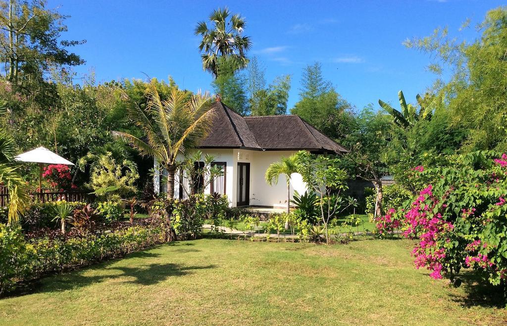 Taman Dewi Sri Villa Et Bungalow Pemuteran Buitenkant foto
