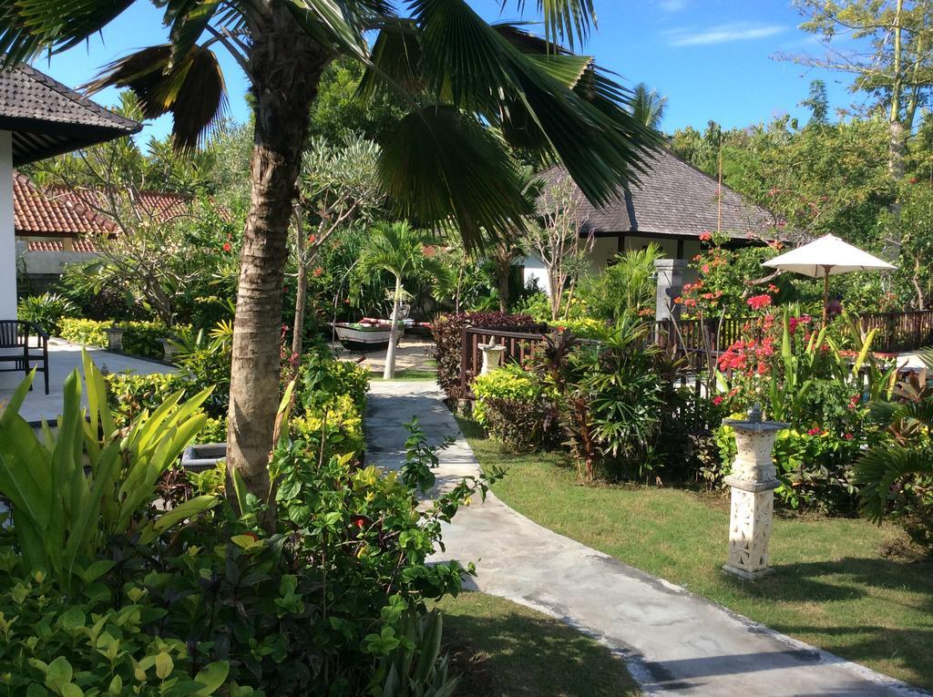 Taman Dewi Sri Villa Et Bungalow Pemuteran Buitenkant foto