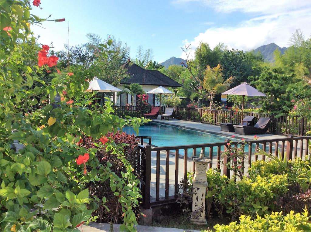 Taman Dewi Sri Villa Et Bungalow Pemuteran Buitenkant foto