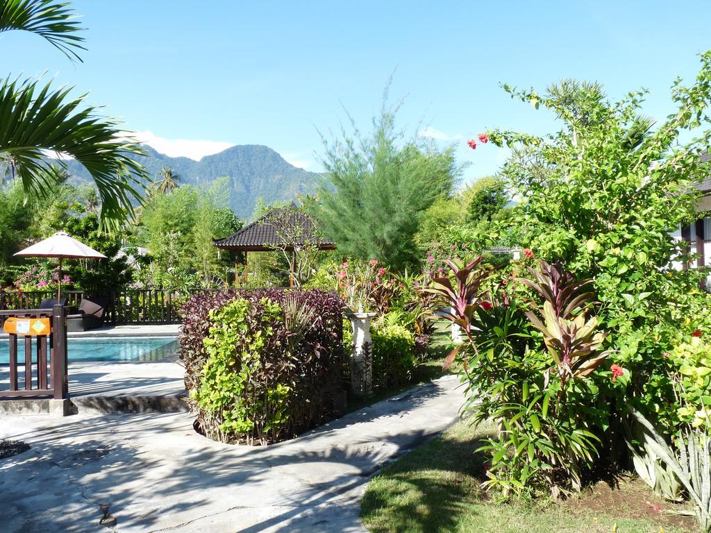 Taman Dewi Sri Villa Et Bungalow Pemuteran Buitenkant foto